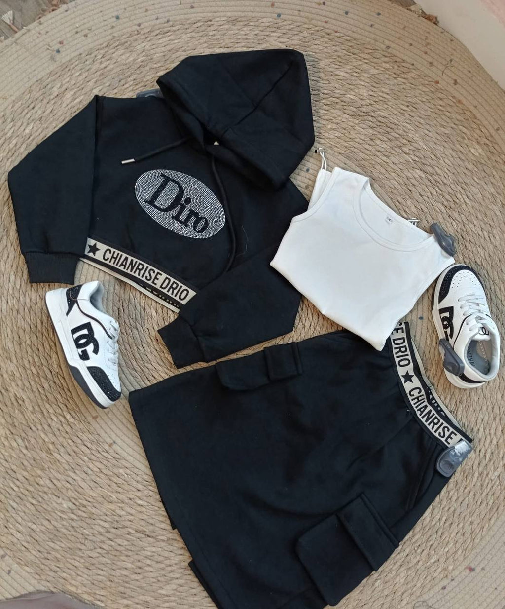 طقم Dior