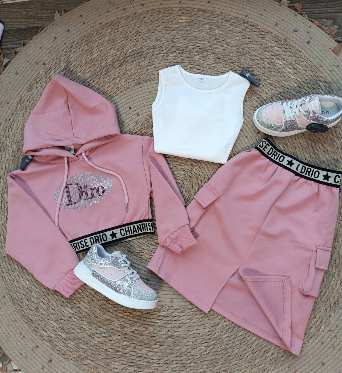 طقم Dior